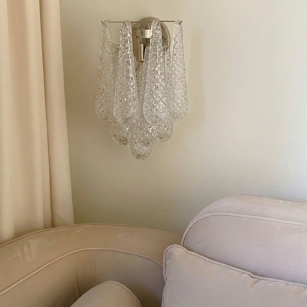 Emilya væglampe med transparent glas